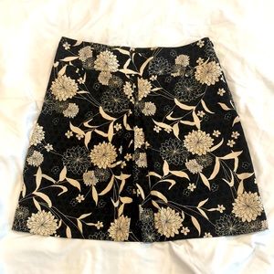 Ann Taylor loft, black-and-white, kick pleat skirt